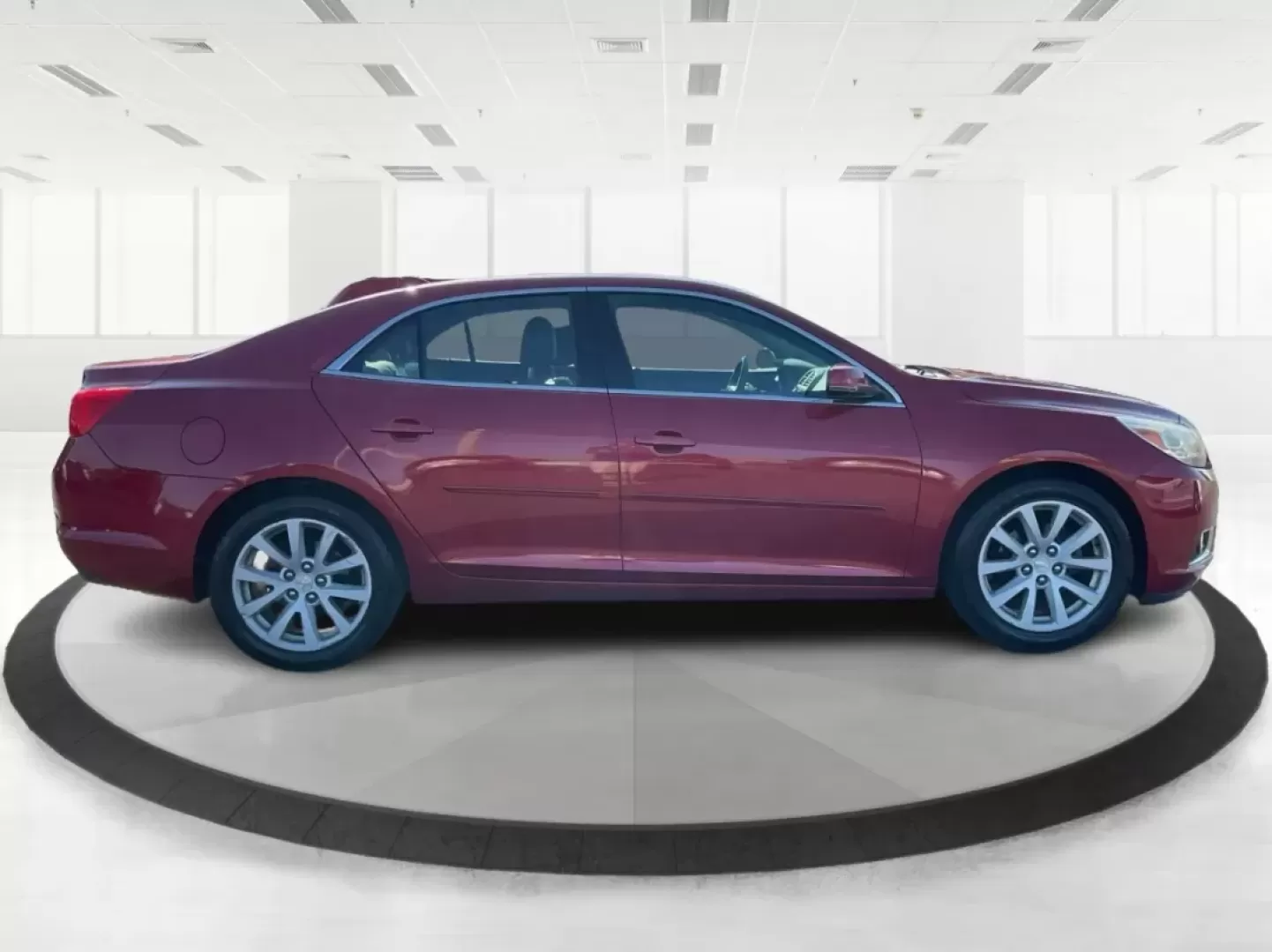 2014 Chevrolet Malibu 2LT (1G11E5SL7EU) with an ECOTEC 2.5L I-4 gasoline direct injection engine, located at 1099 N County Rd 25A , Troy, OH, 45373, (937) 908-9800, 40.057079, -84.212883 - **Elevate Your Everyday Commute with the 2014 Chevrolet Malibu 2LT at Advantage Car and Credit!**<br /> <br /> Are you ready to transform your daily drives into extraordinary experiences? The 2014 Chevrolet Malibu 2LT is the perfect sedan for those who value comfort, style, and reliability. Whether - Photo#1