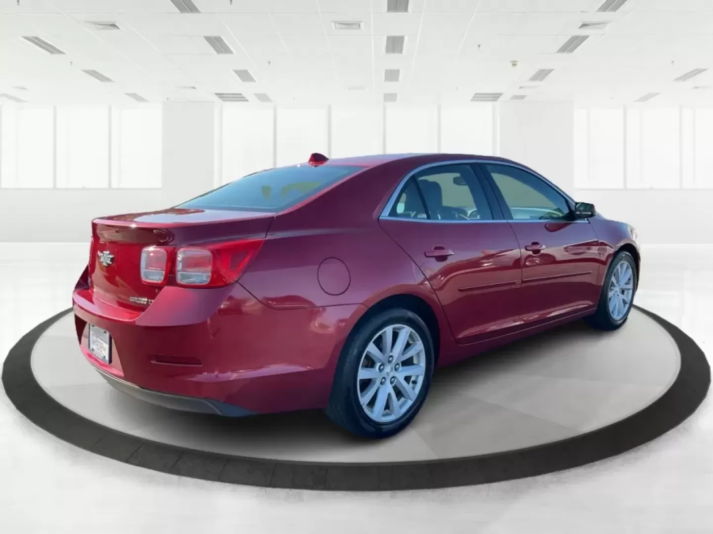 2014 Chevrolet Malibu 2LT (1G11E5SL7EU) with an ECOTEC 2.5L I-4 gasoline direct injection engine, located at 1099 N County Rd 25A , Troy, OH, 45373, (937) 908-9800, 40.057079, -84.212883 - **Elevate Your Everyday Commute with the 2014 Chevrolet Malibu 2LT at Advantage Car and Credit!**<br /> <br /> Are you ready to transform your daily drives into extraordinary experiences? The 2014 Chevrolet Malibu 2LT is the perfect sedan for those who value comfort, style, and reliability. Whether - Photo#2