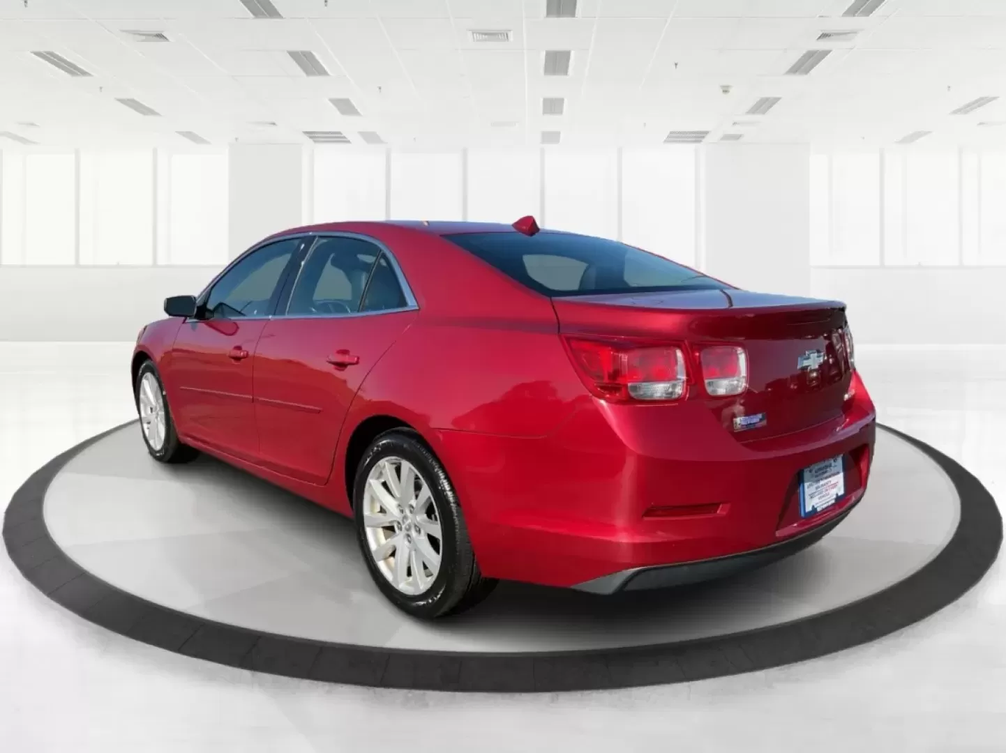 2014 Chevrolet Malibu 2LT (1G11E5SL7EU) with an ECOTEC 2.5L I-4 gasoline direct injection engine, located at 1099 N County Rd 25A , Troy, OH, 45373, (937) 908-9800, 40.057079, -84.212883 - **Elevate Your Everyday Commute with the 2014 Chevrolet Malibu 2LT at Advantage Car and Credit!**<br /> <br /> Are you ready to transform your daily drives into extraordinary experiences? The 2014 Chevrolet Malibu 2LT is the perfect sedan for those who value comfort, style, and reliability. Whether - Photo#4
