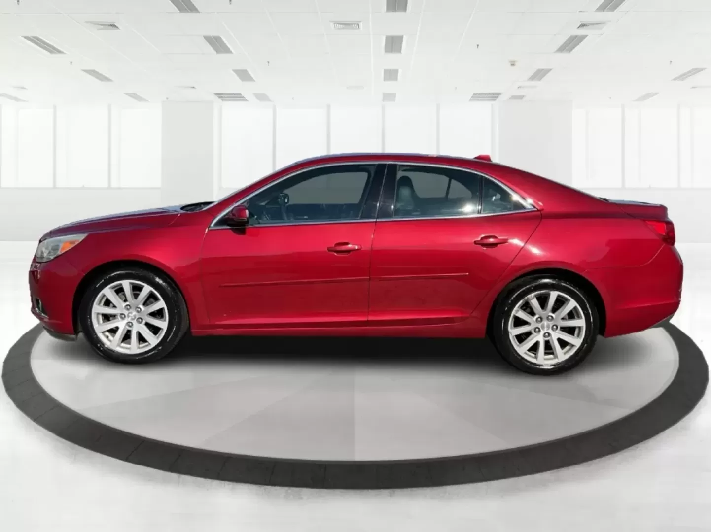 2014 Chevrolet Malibu 2LT (1G11E5SL7EU) with an ECOTEC 2.5L I-4 gasoline direct injection engine, located at 1099 N County Rd 25A , Troy, OH, 45373, (937) 908-9800, 40.057079, -84.212883 - **Elevate Your Everyday Commute with the 2014 Chevrolet Malibu 2LT at Advantage Car and Credit!**<br /> <br /> Are you ready to transform your daily drives into extraordinary experiences? The 2014 Chevrolet Malibu 2LT is the perfect sedan for those who value comfort, style, and reliability. Whether - Photo#5