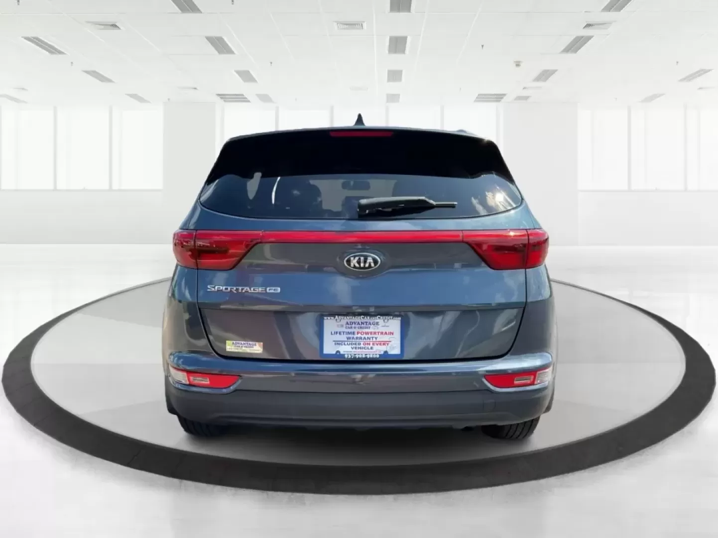 2017 Kia Sportage LX (KNDPM3ACXH7) with an Theta II 2.4L I-4 gasoline direct injection engine, located at 1184 Kauffman Ave, Fairborn, OH, 45324, (937) 908-9800, 39.807072, -84.030914 - **Discover Your Next Adventure with the 2017 Kia Sportage LX at Advantage Car and Credit!** <br /> <br /> Are you ready to elevate your driving experience? Look no further! This stunning 2017 Kia Sportage LX in Pacific Blue is perfect for anyone who craves both style and functionality. Whether you'r - Photo#3