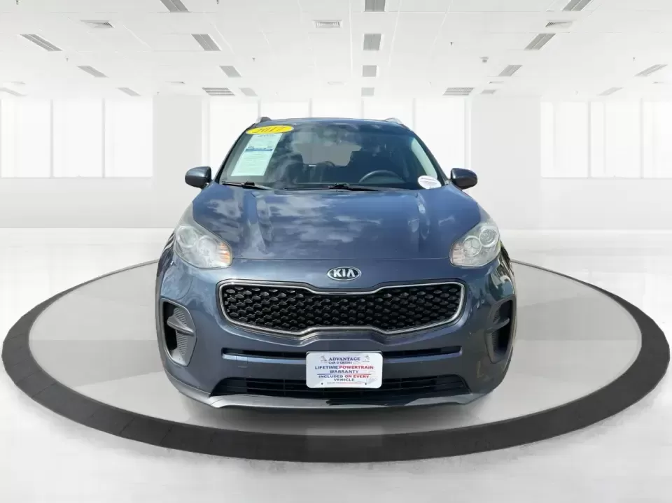 2017 Kia Sportage LX FWD (KNDPM3ACXH7) with an 2.4L V6 DOHC 24V engine, 6A transmission, located at 1230 East Main St, Xenia, OH, 45385, (937) 908-9800, 39.688026, -83.910172 - Picture your next week: an easy school drop-off, a smooth commute down US-35, and a Saturday escape to Caesar Creek State Park with room for everyone and everything. This 2017 Kia Sportage LX FWD in eye-catching Pacific Blue is the kind of practical, comfortable crossover that fits real life in Xeni- Photo#7