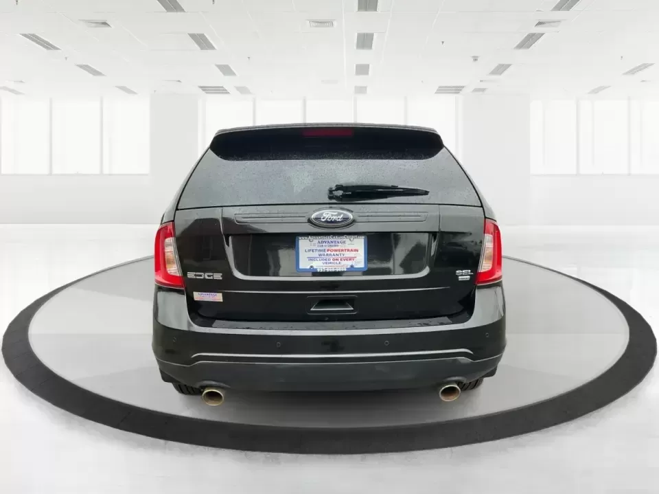 2013 Ford Edge SEL (2FMDK4JC1DB) with an 3.5L V-6 DOHC engine, 6-Speed Automatic transmission, located at 4508 South Dixie Dr, Moraine, OH, 45439, (937) 908-9800, 39.689976, -84.218452 - **Elevate Your Weekend Adventures with the 2013 Ford Edge SEL at Advantage Car and Credit!**<br /> <br /> Are you ready to embrace a lifestyle of comfort and adventure? Whether you're shuttling the kids to their weekend soccer games or embarking on a scenic road trip through Ohio's beautiful landsca - Photo#3