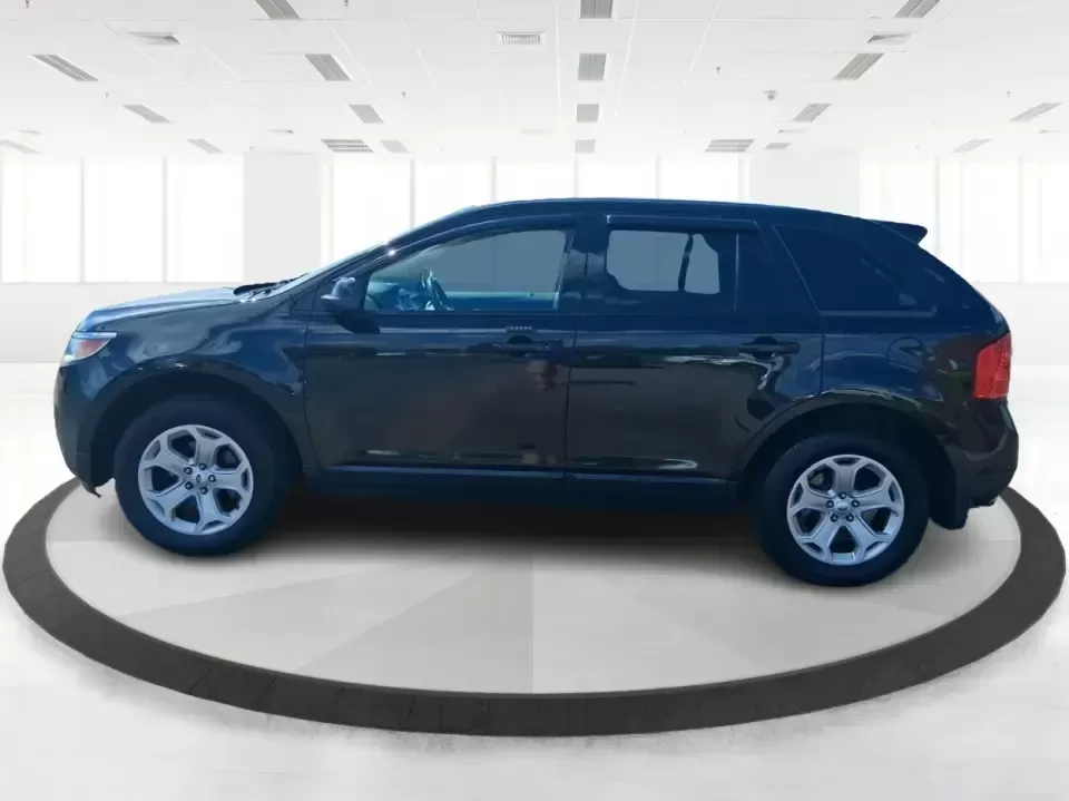 2013 Ford Edge SEL (2FMDK4JC1DB) with an 3.5L V-6 DOHC engine, 6-Speed Automatic transmission, located at 1184 Kauffman Ave, Fairborn, OH, 45324, (937) 908-9800, 39.807072, -84.030914 - **Elevate Your Weekend Adventures with the 2013 Ford Edge SEL at Advantage Car and Credit!**<br /> <br /> Are you ready to embrace a lifestyle of comfort and adventure? Whether you're shuttling the kids to their weekend soccer games or embarking on a scenic road trip through Ohio's beautiful landsca - Photo#5