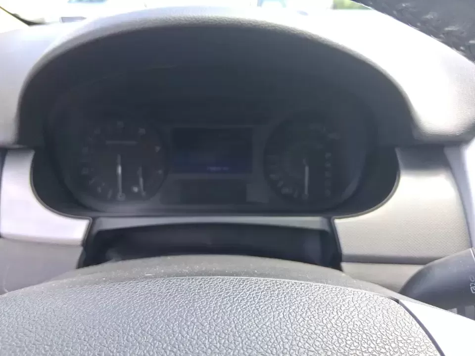 2013 Ford Edge SEL (2FMDK4JC1DB) with an 3.5L V-6 DOHC engine, 6-Speed Automatic transmission, located at 1184 Kauffman Ave, Fairborn, OH, 45324, (937) 908-9800, 39.807072, -84.030914 - **Elevate Your Weekend Adventures with the 2013 Ford Edge SEL at Advantage Car and Credit!**<br /> <br /> Are you ready to embrace a lifestyle of comfort and adventure? Whether you're shuttling the kids to their weekend soccer games or embarking on a scenic road trip through Ohio's beautiful landsca - Photo#15