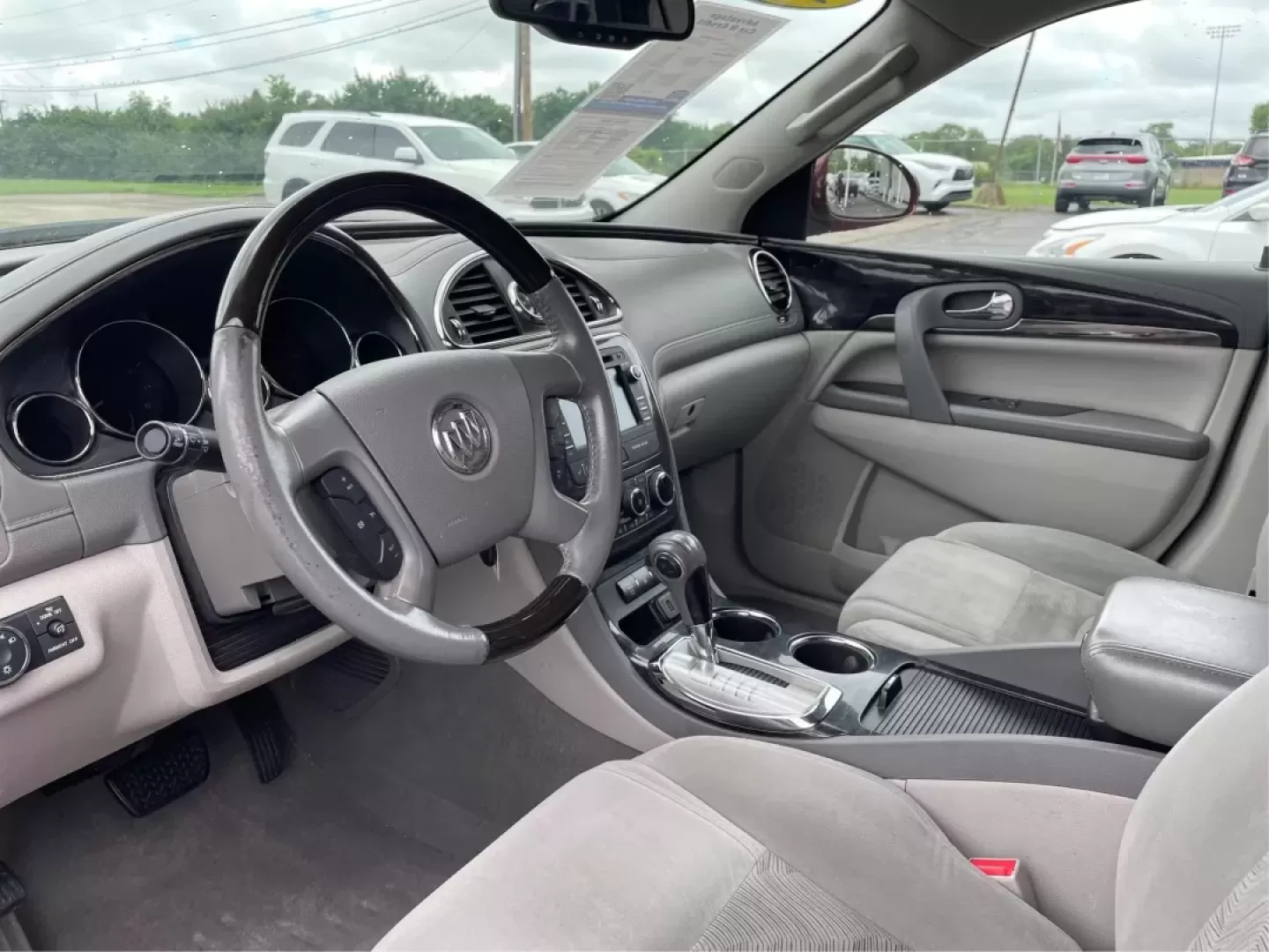 2015 Buick Enclave Convenience FWD (5GAKRAKD6FJ) with an 3.6L V6 DOHC 24V engine, 6-Speed Automatic Overdrive transmission, located at 8750 N County Rd 25A, Piqua, OH, 45356, (937) 908-9800, 40.164391, -84.232513 - Experience the perfect blend of luxury and practicality with the 2015 Buick Enclave Convenience FWD, now available at Advantage Car and Credit in Fairborn, OH. This SUV is tailored for families on the go, weekend adventurers, or anyone in need of a reliable vehicle for long commutes. With its spacio - Photo#9