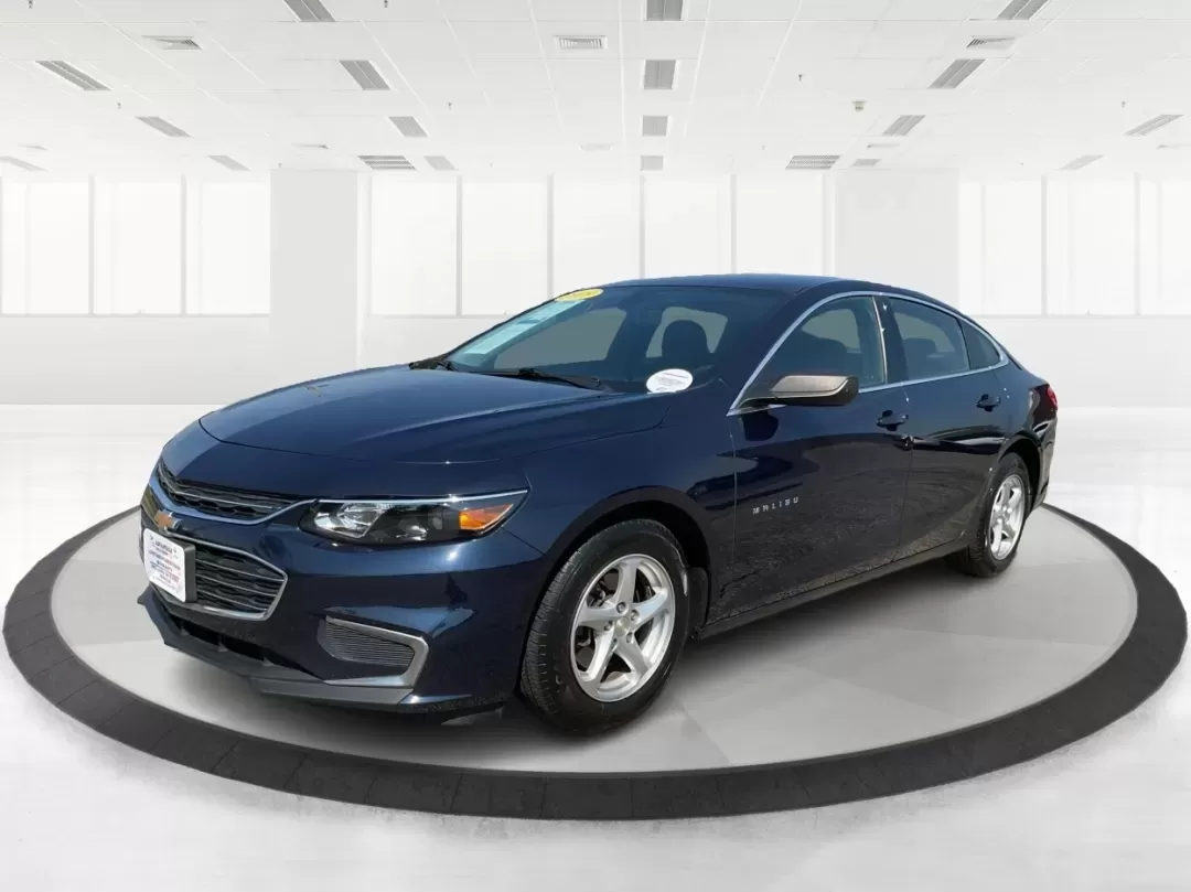 2018 Chevrolet Malibu 1LS (1G1ZB5ST0JF) with an ECOTEC 1.5L I-4 gasoline direct injection engine, located at 880 E. National Road, Vandalia, OH, 45377, (937) 908-9800, 39.891918, -84.183594 - **Experience Unmatched Comfort and Style with the 2018 Chevrolet Malibu at Advantage Car and Credit in Fairborn, OH!**<br /> <br /> Are you in the market for a dependable sedan that effortlessly balances style, comfort, and cutting-edge technology? Look no further than the stunning 2018 Chevrolet Ma - Photo#8
