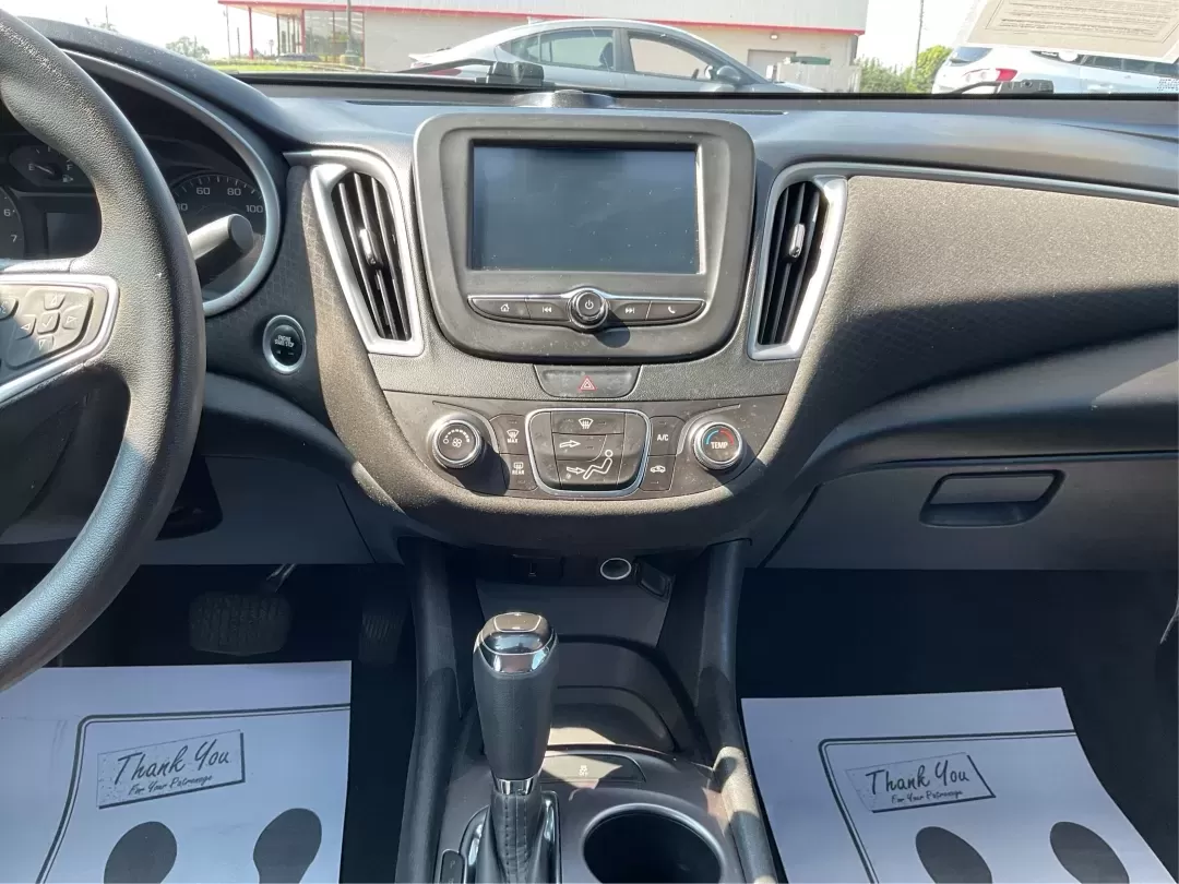 2018 Chevrolet Malibu 1LS (1G1ZB5ST0JF) with an ECOTEC 1.5L I-4 gasoline direct injection engine, located at 880 E. National Road, Vandalia, OH, 45377, (937) 908-9800, 39.891918, -84.183594 - **Experience Unmatched Comfort and Style with the 2018 Chevrolet Malibu at Advantage Car and Credit in Fairborn, OH!**<br /> <br /> Are you in the market for a dependable sedan that effortlessly balances style, comfort, and cutting-edge technology? Look no further than the stunning 2018 Chevrolet Ma - Photo#18