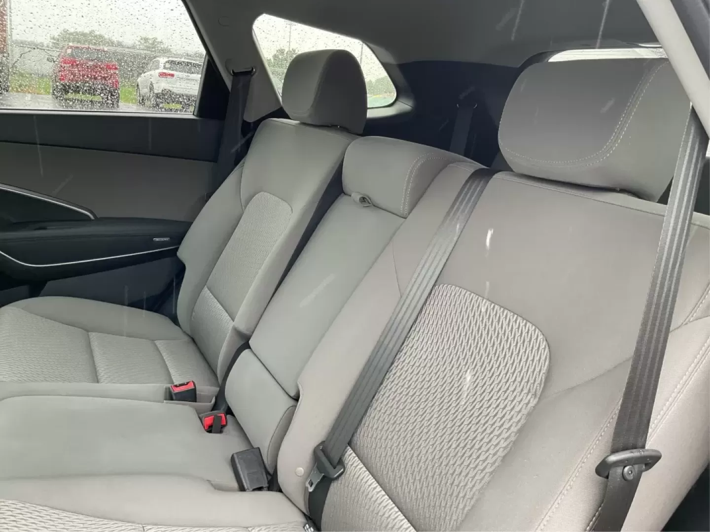 2014 Hyundai Santa Fe GLS (KM8SM4HF5EU) with an Lambda II 3.3L V-6 gasoline direct injection engine, located at 8750 N County Rd 25A, Piqua, OH, 45356, (937) 908-9800, 40.164391, -84.232513 - Looking for the perfect SUV to complement your busy lifestyle? Look no further than the 2014 Hyundai Santa Fe GLS, a vehicle designed for families, adventurers, and commuters alike. This reliable SUV, available at Advantage Car and Credit in Fairborn, OH, provides ample space, comfort, and modern fe - Photo#10