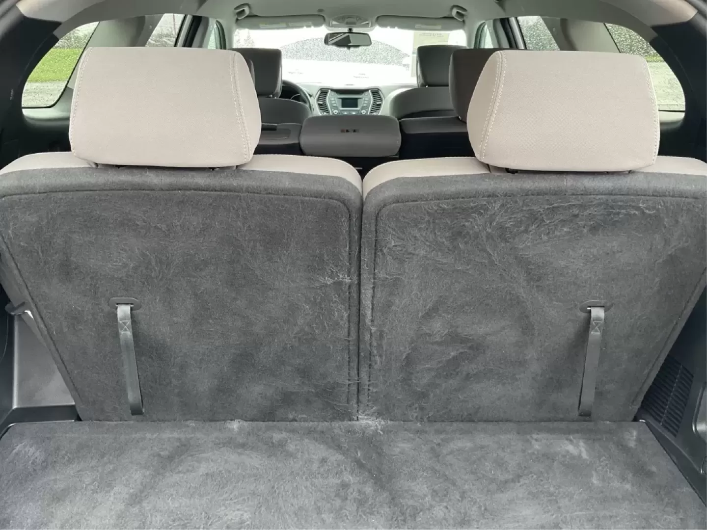 2014 Hyundai Santa Fe GLS (KM8SM4HF5EU) with an Lambda II 3.3L V-6 gasoline direct injection engine, located at 8750 N County Rd 25A, Piqua, OH, 45356, (937) 908-9800, 40.164391, -84.232513 - Looking for the perfect SUV to complement your busy lifestyle? Look no further than the 2014 Hyundai Santa Fe GLS, a vehicle designed for families, adventurers, and commuters alike. This reliable SUV, available at Advantage Car and Credit in Fairborn, OH, provides ample space, comfort, and modern fe - Photo#12