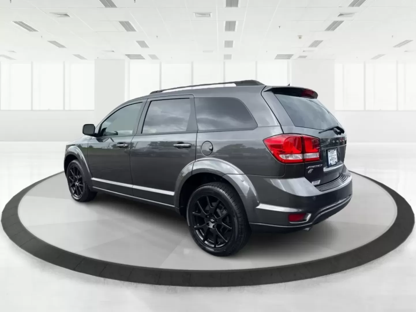 2018 Dodge Journey SXT AWD (3C4PDDBG9JT) with an Pentastar 3.6L V-6 DOHC engine, located at 1230 East Main St, Xenia, OH, 45385, (937) 908-9800, 39.688026, -83.910172 - Experience the thrill of adventure and family outings in this stunning **2018 Dodge Journey SXT AWD**, now available at **Advantage Car and Credit**, located at **1184 Kauffman Ave, Fairborn, OH 45324**. Whether you're commuting to work or heading out for a weekend getaway, this versatile SUV is des - Photo#4