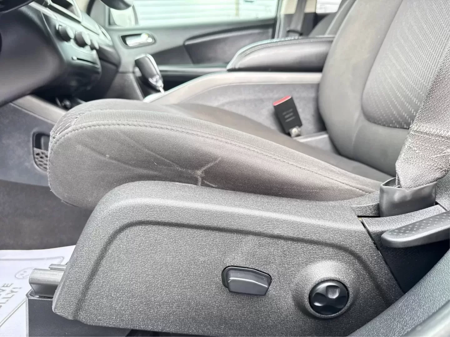 2018 Dodge Journey SXT AWD (3C4PDDBG9JT) with an Pentastar 3.6L V-6 DOHC engine, located at 1230 East Main St, Xenia, OH, 45385, (937) 908-9800, 39.688026, -83.910172 - Experience the thrill of adventure and family outings in this stunning **2018 Dodge Journey SXT AWD**, now available at **Advantage Car and Credit**, located at **1184 Kauffman Ave, Fairborn, OH 45324**. Whether you're commuting to work or heading out for a weekend getaway, this versatile SUV is des - Photo#18