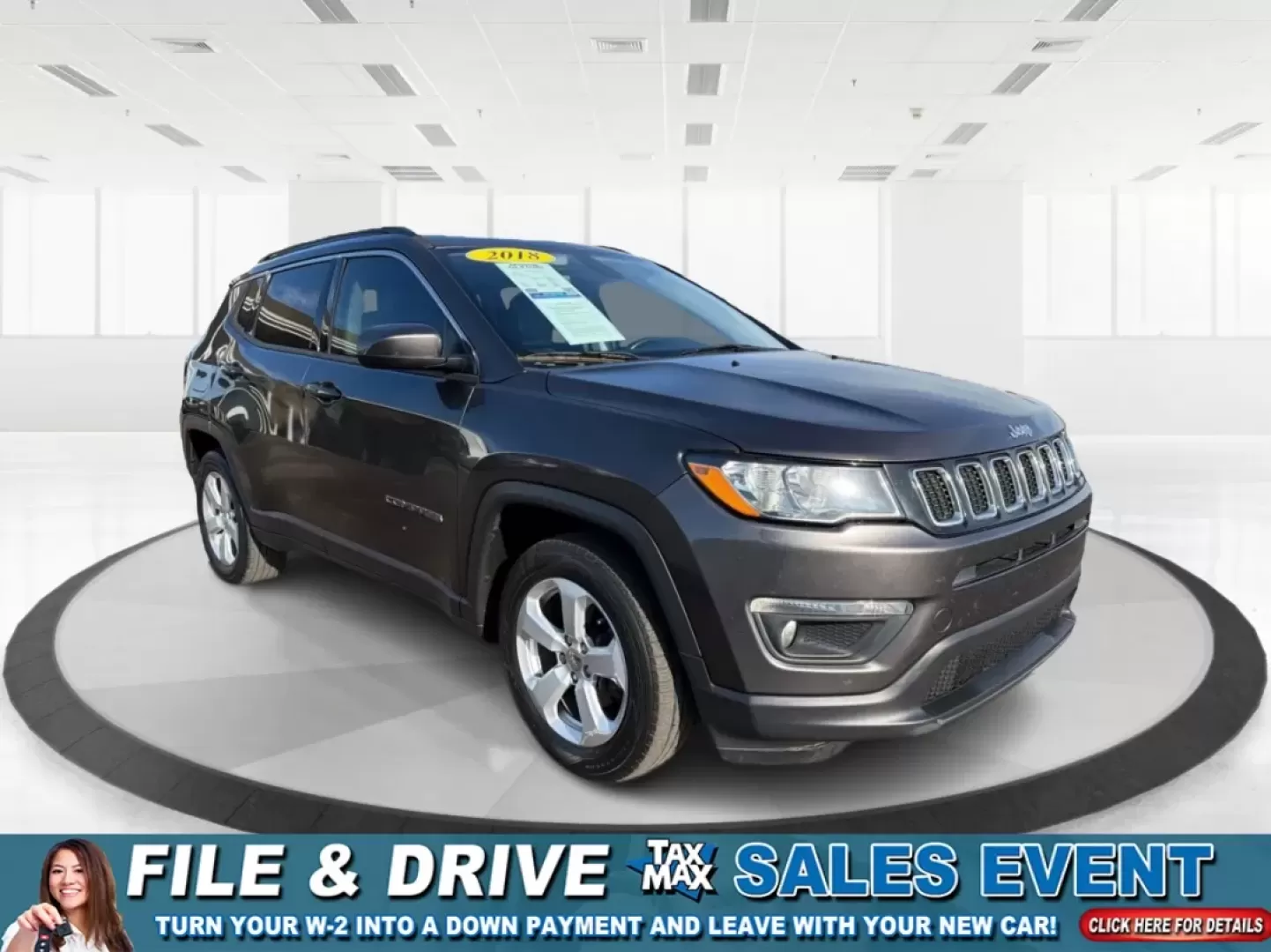 2018 Jeep Compass Latitude FWD (3C4NJCBB1JT) with an 2.4L I-4 variable valve control engine, Automatic transmission, located at 1951 S Dayton Lakeview Rd., New Carlisle, OH, 45344, (937) 908-9800, 39.890999, -84.050255 - **Adventure Awaits with This 2018 Jeep Compass Latitude FWD!**<br /> <br /> Transform your everyday travels into unforgettable adventures with the 2018 Jeep Compass Latitude FWD. This SUV is not just a mode of transportation; it's your ticket to exploration, whether it's cruising through the scenic - Photo#0