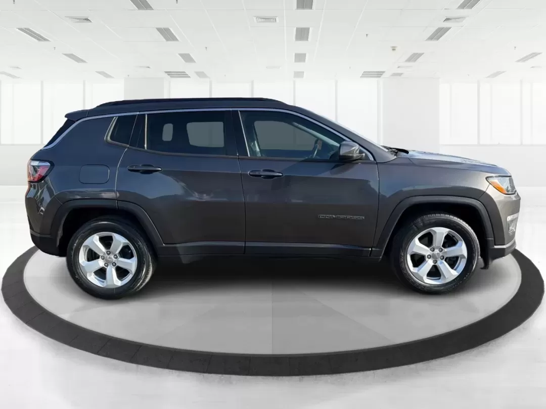 2018 Jeep Compass Latitude FWD (3C4NJCBB1JT) with an 2.4L I-4 variable valve control engine, located at 1951 S Dayton Lakeview Rd., New Carlisle, OH, 45344, (937) 908-9800, 39.890999, -84.050255 - **Adventure Awaits with This 2018 Jeep Compass Latitude FWD!**<br /> <br /> Transform your everyday travels into unforgettable adventures with the 2018 Jeep Compass Latitude FWD. This SUV is not just a mode of transportation; it's your ticket to exploration, whether it's cruising through the scenic - Photo#1