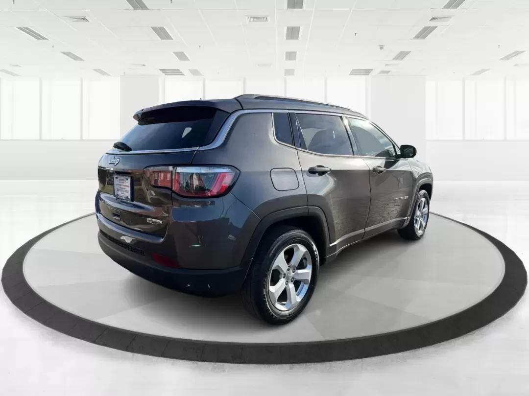 2018 Jeep Compass Latitude FWD (3C4NJCBB1JT) with an 2.4L I-4 variable valve control engine, located at 1951 S Dayton Lakeview Rd., New Carlisle, OH, 45344, (937) 908-9800, 39.890999, -84.050255 - **Adventure Awaits with This 2018 Jeep Compass Latitude FWD!**<br /> <br /> Transform your everyday travels into unforgettable adventures with the 2018 Jeep Compass Latitude FWD. This SUV is not just a mode of transportation; it's your ticket to exploration, whether it's cruising through the scenic - Photo#2