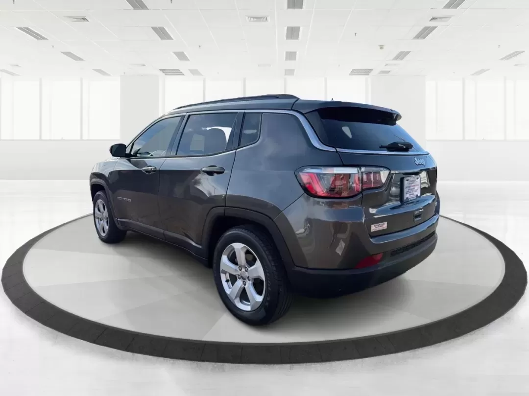 2018 Jeep Compass Latitude FWD (3C4NJCBB1JT) with an 2.4L I-4 variable valve control engine, located at 1951 S Dayton Lakeview Rd., New Carlisle, OH, 45344, (937) 908-9800, 39.890999, -84.050255 - **Adventure Awaits with This 2018 Jeep Compass Latitude FWD!**<br /> <br /> Transform your everyday travels into unforgettable adventures with the 2018 Jeep Compass Latitude FWD. This SUV is not just a mode of transportation; it's your ticket to exploration, whether it's cruising through the scenic - Photo#4