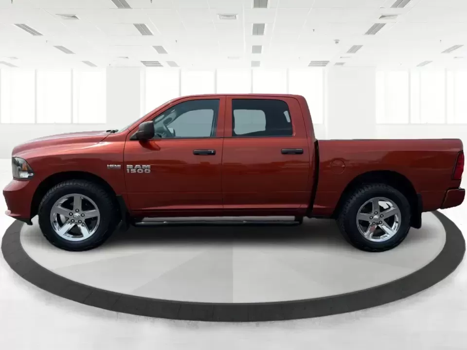 2013 Ram 1500 Tradesman Crew Cab SWB 4WD (1C6RR7KT8DS) with an 5.7L V8 OHV 16V engine, 6-Speed Automatic transmission, located at 1230 East Main St, Xenia, OH, 45385, (937) 908-9800, 39.688026, -83.910172 - Weekend projects, family road trips, and workweek commutes all get easier when you've got a full-size truck that's ready for whatever the day brings. This 2013 Ram 1500 Tradesman Crew Cab SWB 4WD in Copperhead Pearlcoat is the kind of do-it-all pickup that fits life in Xenia-whether you're hauling s- Photo#5