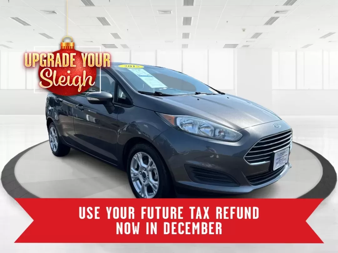 2015 Ford Fiesta SE (3FADP4BJ4FM) with an EcoBoost 1L I-3 gasoline direct injection engine, located at 1230 East Main St, Xenia, OH, 45385, (937) 908-9800, 39.688026, -83.910172 - **Discover Adventure and Style with the 2015 Ford Fiesta SE at Advantage Car and Credit in Fairborn, OH!**<br /> <br /> Are you ready to elevate your daily commute or weekend adventures? The 2015 Ford Fiesta SE is the ideal sedan for budget-conscious buyers seeking a reliable and stylish companion. - Photo#0