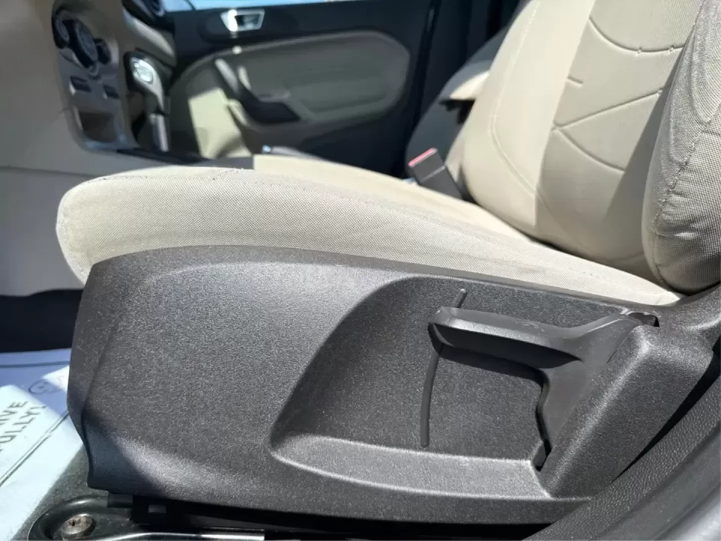 2015 Ford Fiesta SE (3FADP4BJ4FM) with an EcoBoost 1L I-3 gasoline direct injection engine, Automatic transmission, located at 8750 N County Rd 25A, Piqua, OH, 45356, (937) 908-9800, 40.164391, -84.232513 - **Discover Adventure and Style with the 2015 Ford Fiesta SE at Advantage Car and Credit in Fairborn, OH!**<br /> <br /> Are you ready to elevate your daily commute or weekend adventures? The 2015 Ford Fiesta SE is the ideal sedan for budget-conscious buyers seeking a reliable and stylish companion. - Photo#18