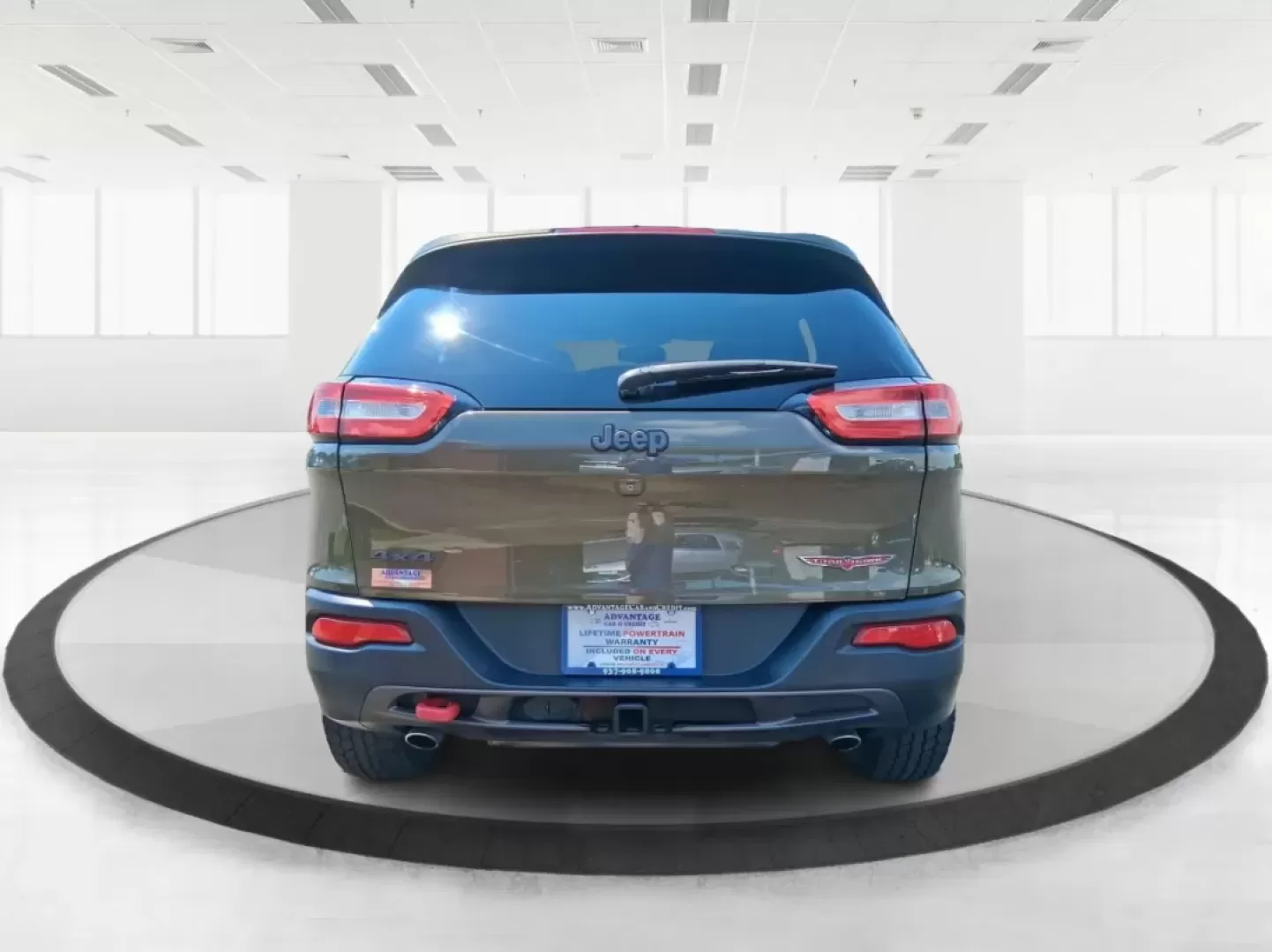 2015 Jeep Cherokee Trailhawk (1C4PJMBS8FW) with an Other engine, located at 8750 N County Rd 25A, Piqua, OH, 45356, (937) 908-9800, 40.164391, -84.232513 - 2015 Jeep Cherokee Trailhawk - Photo#3