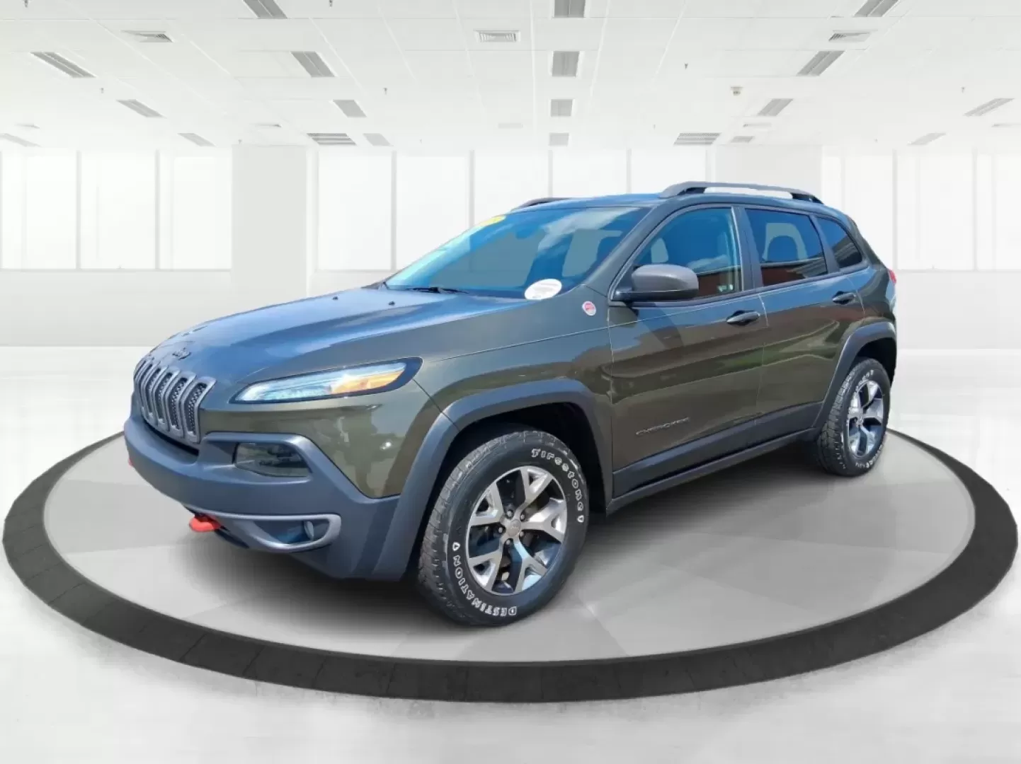 2015 Jeep Cherokee Trailhawk (1C4PJMBS8FW) with an Other engine, located at 8750 N County Rd 25A, Piqua, OH, 45356, (937) 908-9800, 40.164391, -84.232513 - 2015 Jeep Cherokee Trailhawk - Photo#8