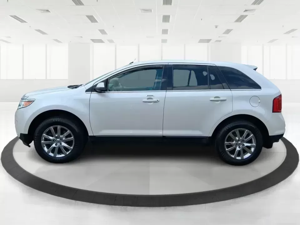 2014 Ford Edge Limited (2FMDK4KC9EB) with an 3.5L V-6 DOHC engine, 6-Speed Automatic transmission, located at 401 Woodman Dr, Riverside, OH, 45431, (937) 908-9800, 39.760899, -84.123421 - **Elevate Your Family Adventures with the 2014 Ford Edge Limited!**<br /> <br /> Are you ready to transform your daily commutes and weekend adventures? The 2014 Ford Edge Limited is the perfect SUV for families and those who love hitting the open road. With its spacious design, robust performance, a - Photo#5