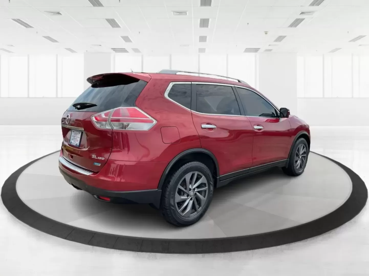 2014 Nissan Rogue SL (5N1AT2MV9EC) with an 2.5L I-4 DOHC engine, located at 1184 Kauffman Ave, Fairborn, OH, 45324, (937) 908-9800, 39.807072, -84.030914 - **Unleash Adventure with This 2014 Nissan Rogue SL Ideal for Your Active Lifestyle!**<br /> <br /> Are you ready to elevate your family adventures or weekend getaways? The 2014 Nissan Rogue SL is the perfect companion for anyone looking to blend functionality with style. With a spacious interior an - Photo#2
