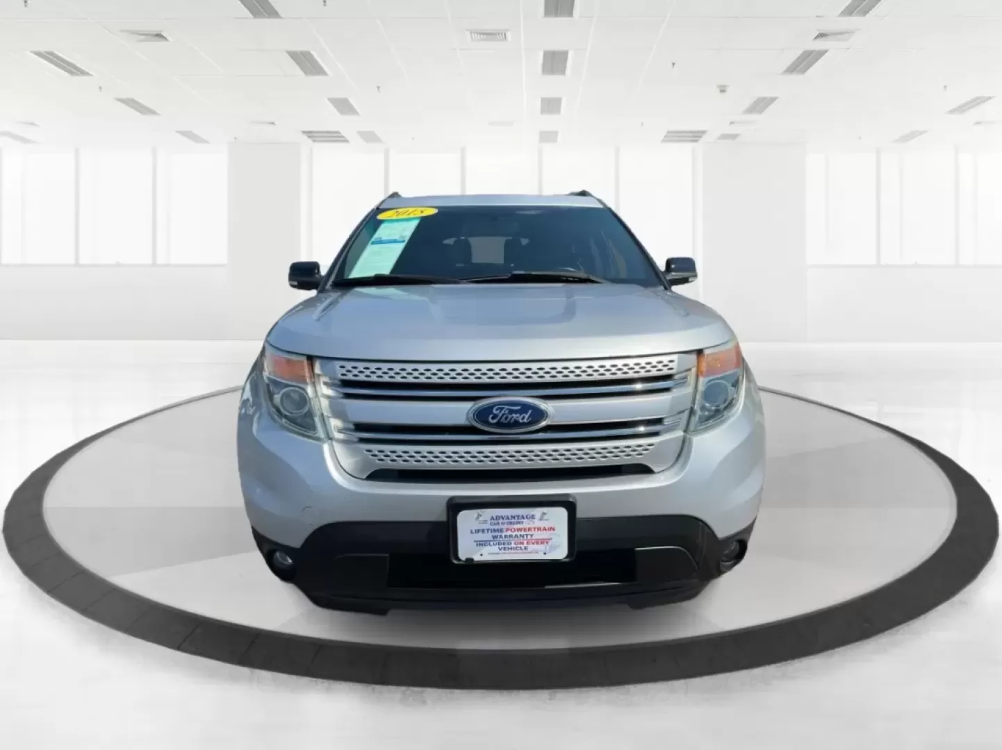 2015 Ford Explorer XLT (1FM5K8D85FG) with an 3.5L V-6 DOHC engine, located at 8750 N County Rd 25A, Piqua, OH, 45356, (937) 908-9800, 40.164391, -84.232513 - **Explore the Open Road with the 2015 Ford Explorer XLT!** <br /> <br /> Are you ready to elevate your family adventures and weekend road trips? Look no further than this stunning 2015 Ford Explorer XLT, available now at Advantage Car and Credit in Fairborn, OH. With its robust capabilities and spac - Photo#7