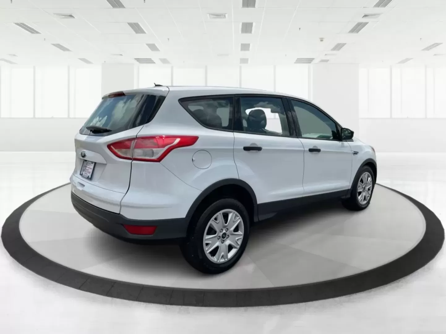 2015 Ford Escape S (1FMCU0F71FU) with an Duratec 2.5L I-4 DOHC engine, located at 1951 S Dayton Lakeview Rd., New Carlisle, OH, 45344, (937) 908-9800, 39.890999, -84.050255 - **Adventure Awaits with the 2015 Ford Escape! Perfect for Family Outings and Daily Commutes!**<br /> <br /> Are you looking for a versatile vehicle that seamlessly fits into your active lifestyle? The 2015 Ford Escape is the ideal SUV for growing families, weekend adventurers, or anyone who needs a - Photo#2