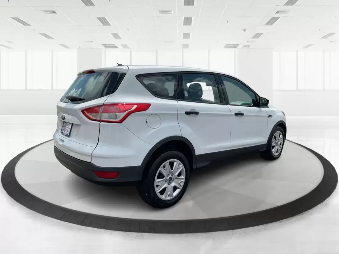 2015 Ford Escape S (1FMCU0F71FU) with an Duratec 2.5L I-4 DOHC engine, located at 1951 S Dayton Lakeview Rd., New Carlisle, OH, 45344, (937) 908-9800, 39.890999, -84.050255 - **Adventure Awaits with the 2015 Ford Escape! Perfect for Family Outings and Daily Commutes!**<br /> <br /> Are you looking for a versatile vehicle that seamlessly fits into your active lifestyle? The 2015 Ford Escape is the ideal SUV for growing families, weekend adventurers, or anyone who needs a - Photo#2