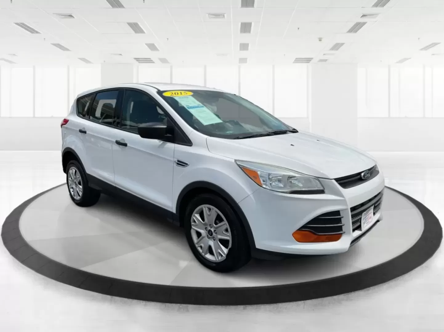 2015 Ford Escape S (1FMCU0F71FU) with an Duratec 2.5L I-4 DOHC engine, located at 880 E. National Road, Vandalia, OH, 45377, (937) 908-9800, 39.891918, -84.183594 - **Adventure Awaits with the 2015 Ford Escape! Perfect for Family Outings and Daily Commutes!**<br /> <br /> Are you looking for a versatile vehicle that seamlessly fits into your active lifestyle? The 2015 Ford Escape is the ideal SUV for growing families, weekend adventurers, or anyone who needs a - Photo#0