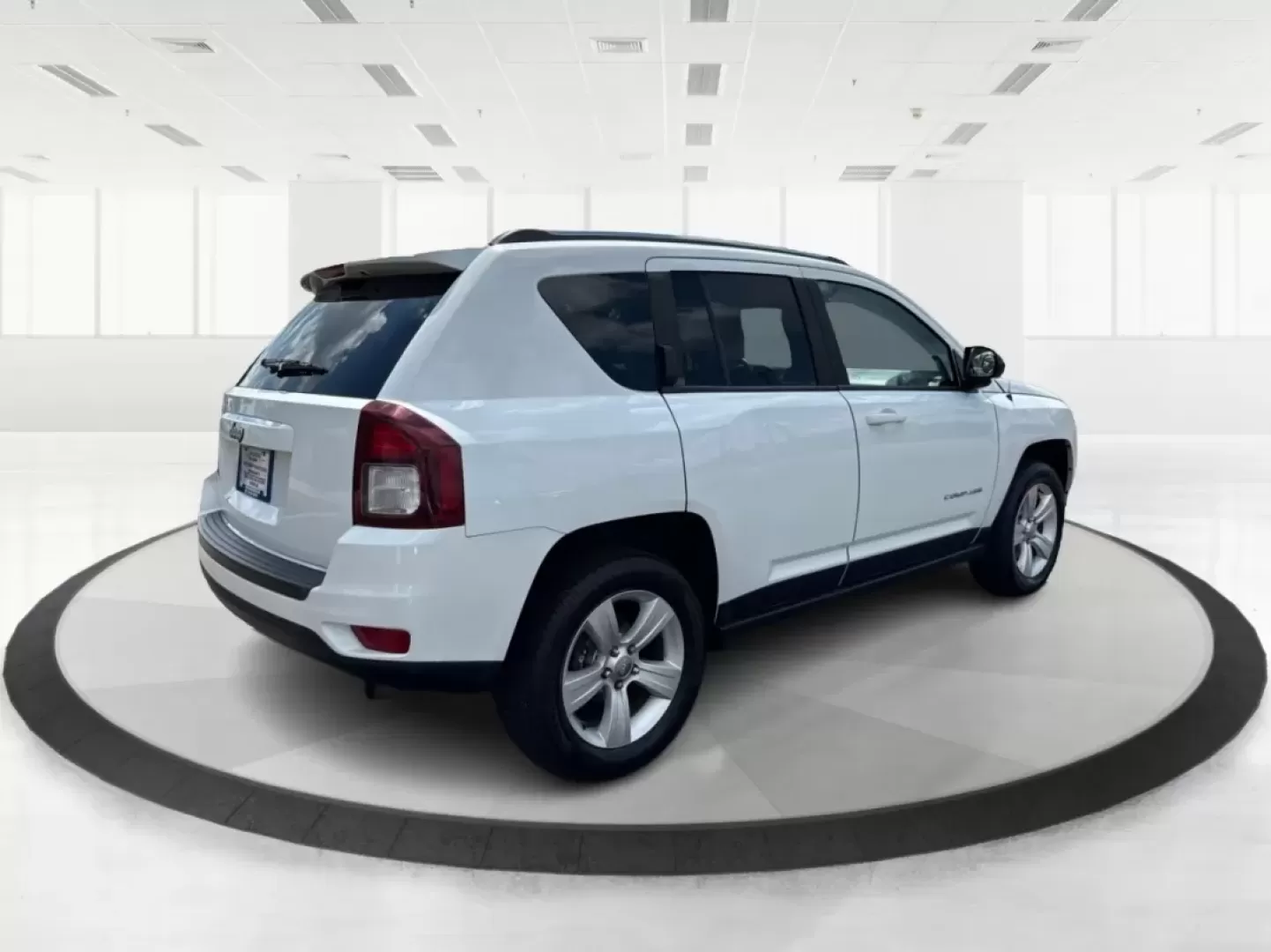 2014 Jeep Compass Sport (1C4NJDBB4ED) with an 2.4L I-4 DOHC engine, located at 1184 Kauffman Ave, Fairborn, OH, 45324, (937) 908-9800, 39.807072, -84.030914 - **Experience Adventure with the 2014 Jeep Compass Sport at Advantage Car and Credit Xenia!** <br /> <br /> Are you ready to embrace the open road with a vehicle that combines comfort, capability, and style? The 2014 Jeep Compass Sport, available at Advantage Car and Credit in Xenia, Ohio, is the pe - Photo#2