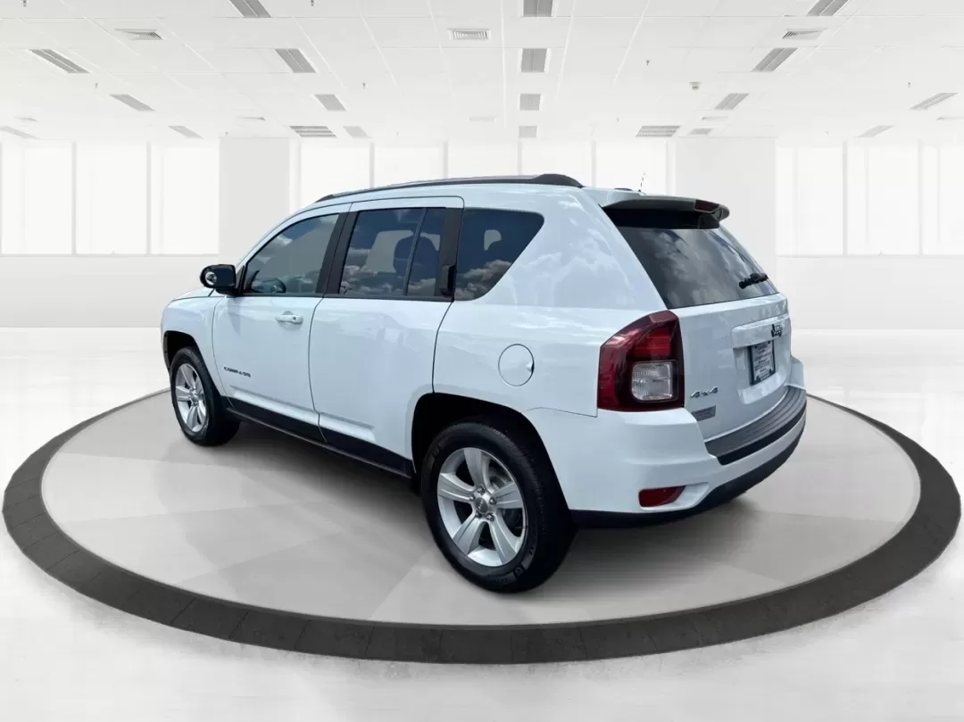 2014 Jeep Compass Sport (1C4NJDBB4ED) with an 2.4L I-4 DOHC engine, located at 1230 East Main St, Xenia, OH, 45385, (937) 908-9800, 39.688026, -83.910172 - **Experience Adventure with the 2014 Jeep Compass Sport at Advantage Car and Credit Xenia!** <br /> <br /> Are you ready to embrace the open road with a vehicle that combines comfort, capability, and style? The 2014 Jeep Compass Sport, available at Advantage Car and Credit in Xenia, Ohio, is the pe - Photo#4