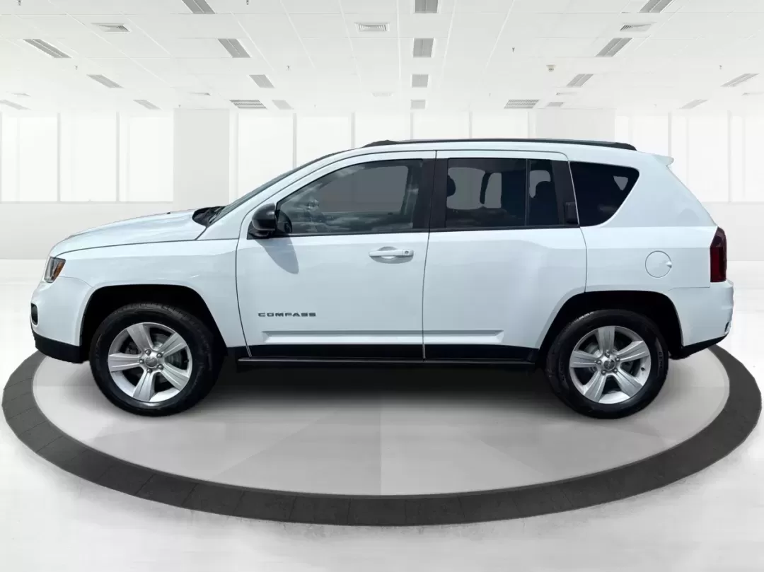 2014 Jeep Compass Sport (1C4NJDBB4ED) with an 2.4L I-4 DOHC engine, located at 1230 East Main St, Xenia, OH, 45385, (937) 908-9800, 39.688026, -83.910172 - **Experience Adventure with the 2014 Jeep Compass Sport at Advantage Car and Credit Xenia!** <br /> <br /> Are you ready to embrace the open road with a vehicle that combines comfort, capability, and style? The 2014 Jeep Compass Sport, available at Advantage Car and Credit in Xenia, Ohio, is the pe - Photo#5