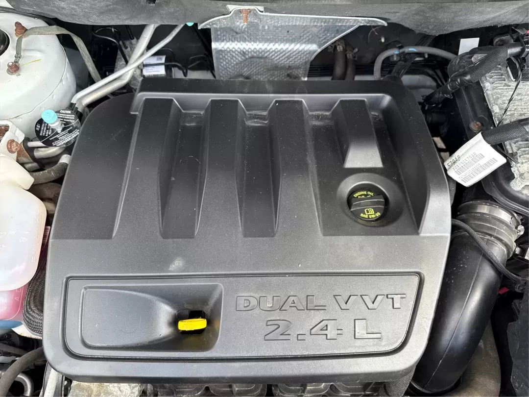 2014 Jeep Compass Sport (1C4NJDBB4ED) with an 2.4L I-4 DOHC engine, located at 1230 East Main St, Xenia, OH, 45385, (937) 908-9800, 39.688026, -83.910172 - **Experience Adventure with the 2014 Jeep Compass Sport at Advantage Car and Credit Xenia!** <br /> <br /> Are you ready to embrace the open road with a vehicle that combines comfort, capability, and style? The 2014 Jeep Compass Sport, available at Advantage Car and Credit in Xenia, Ohio, is the pe - Photo#11