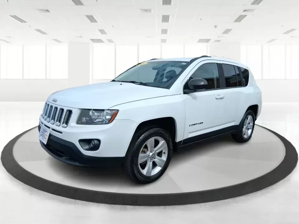 2014 Jeep Compass Sport (1C4NJDBB4ED) with an 2.4L I-4 DOHC engine, Automatic transmission, located at 1230 East Main St, Xenia, OH, 45385, (937) 908-9800, 39.688026, -83.910172 - **Experience Adventure with the 2014 Jeep Compass Sport at Advantage Car and Credit Xenia!** <br /> <br /> Are you ready to embrace the open road with a vehicle that combines comfort, capability, and style? The 2014 Jeep Compass Sport, available at Advantage Car and Credit in Xenia, Ohio, is the pe - Photo#8