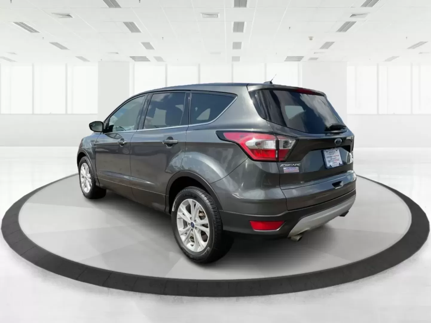 2017 Ford Escape SE (1FMCU0GD7HU) with an Other engine, located at 1099 N County Rd 25A , Troy, OH, 45373, (937) 908-9800, 40.057079, -84.212883 - **Experience Life on the Move with the 2017 Ford Escape SE at Advantage Car and Credit - Troy!**<br /> <br /> Are you ready to elevate your lifestyle with a versatile SUV that's perfect for family outings and weekend adventures? Look no further than the 2017 Ford Escape SE, available at Advantage Ca - Photo#4