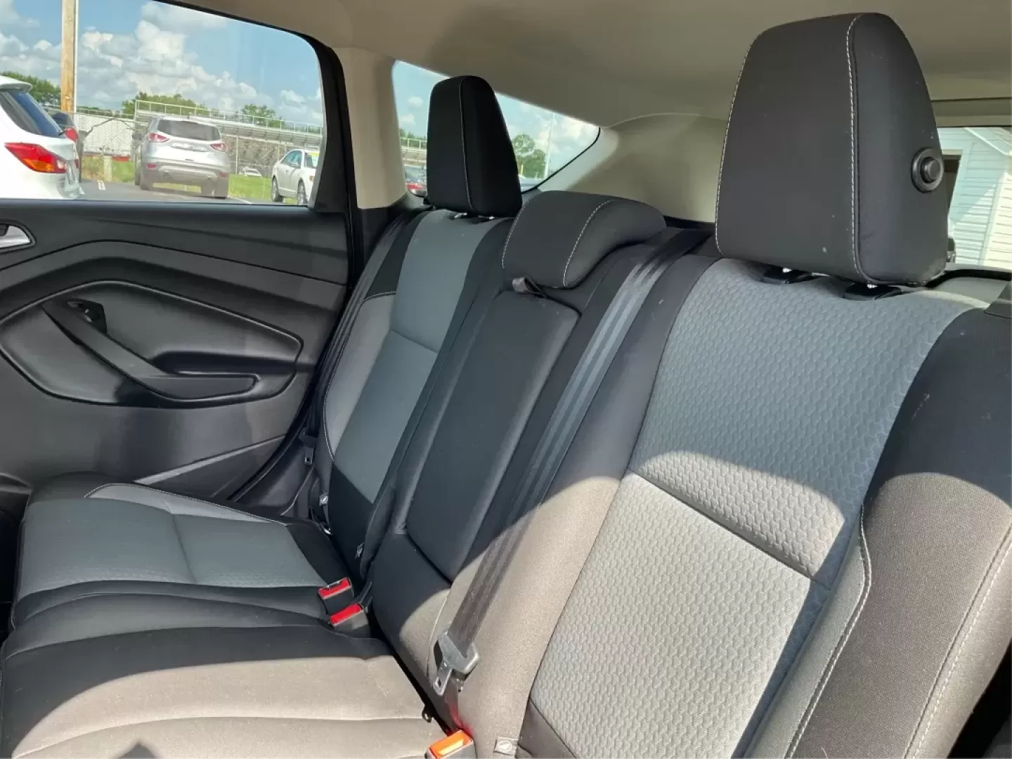 2017 Ford Escape SE (1FMCU0GD7HU) with an Other engine, located at 1099 N County Rd 25A , Troy, OH, 45373, (937) 908-9800, 40.057079, -84.212883 - **Experience Life on the Move with the 2017 Ford Escape SE at Advantage Car and Credit - Troy!**<br /> <br /> Are you ready to elevate your lifestyle with a versatile SUV that's perfect for family outings and weekend adventures? Look no further than the 2017 Ford Escape SE, available at Advantage Ca - Photo#10
