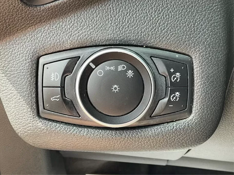 2017 Ford Escape SE (1FMCU0GD7HU) with an 1.5L L4 DOHC 16V engine, 6A transmission, located at 1184 Kauffman Ave, Fairborn, OH, 45324, (937) 908-9800, 39.807072, -84.030914 - **Experience Life on the Move with the 2017 Ford Escape SE at Advantage Car and Credit - Troy!**<br /> <br /> Are you ready to elevate your lifestyle with a versatile SUV that's perfect for family outings and weekend adventures? Look no further than the 2017 Ford Escape SE, available at Advantage Ca - Photo#17