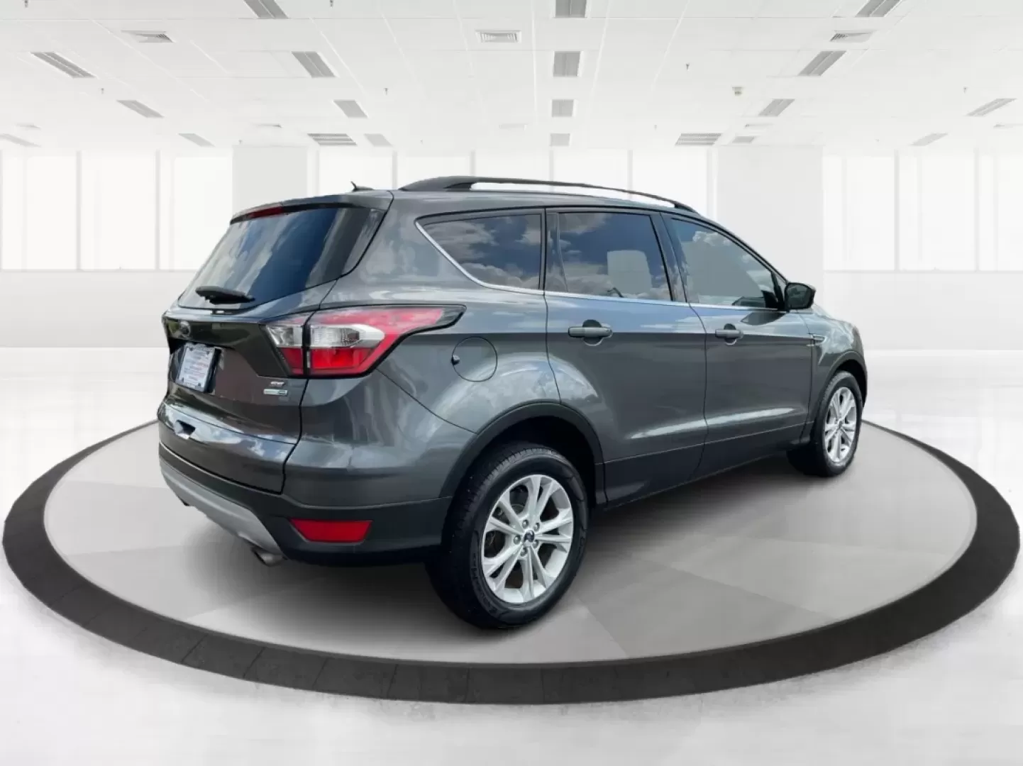 2017 Ford Escape SE (1FMCU9GD7HU) with an Other engine, located at 4508 South Dixie Dr, Moraine, OH, 45439, (937) 908-9800, 39.689976, -84.218452 - **Adventure Awaits With This 2017 Ford Escape SE! Perfect for Your Next Journey!**<br /> <br /> Are you ready to elevate your weekend getaways or daily commutes? The 2017 Ford Escape SE is the ideal SUV for those who crave versatility without sacrificing style. With a spacious interior, advanced saf - Photo#2