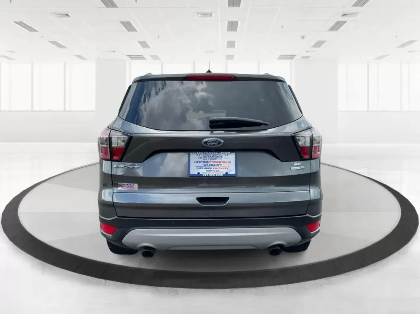 2017 Ford Escape SE (1FMCU9GD7HU) with an Other engine, located at 4508 South Dixie Dr, Moraine, OH, 45439, (937) 908-9800, 39.689976, -84.218452 - **Adventure Awaits With This 2017 Ford Escape SE! Perfect for Your Next Journey!**<br /> <br /> Are you ready to elevate your weekend getaways or daily commutes? The 2017 Ford Escape SE is the ideal SUV for those who crave versatility without sacrificing style. With a spacious interior, advanced saf - Photo#3