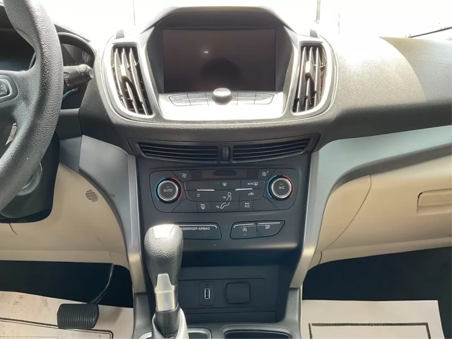 2017 Ford Escape SE (1FMCU9GD7HU) with an Other engine, located at 4508 South Dixie Dr, Moraine, OH, 45439, (937) 908-9800, 39.689976, -84.218452 - **Adventure Awaits With This 2017 Ford Escape SE! Perfect for Your Next Journey!**<br /> <br /> Are you ready to elevate your weekend getaways or daily commutes? The 2017 Ford Escape SE is the ideal SUV for those who crave versatility without sacrificing style. With a spacious interior, advanced saf - Photo#13