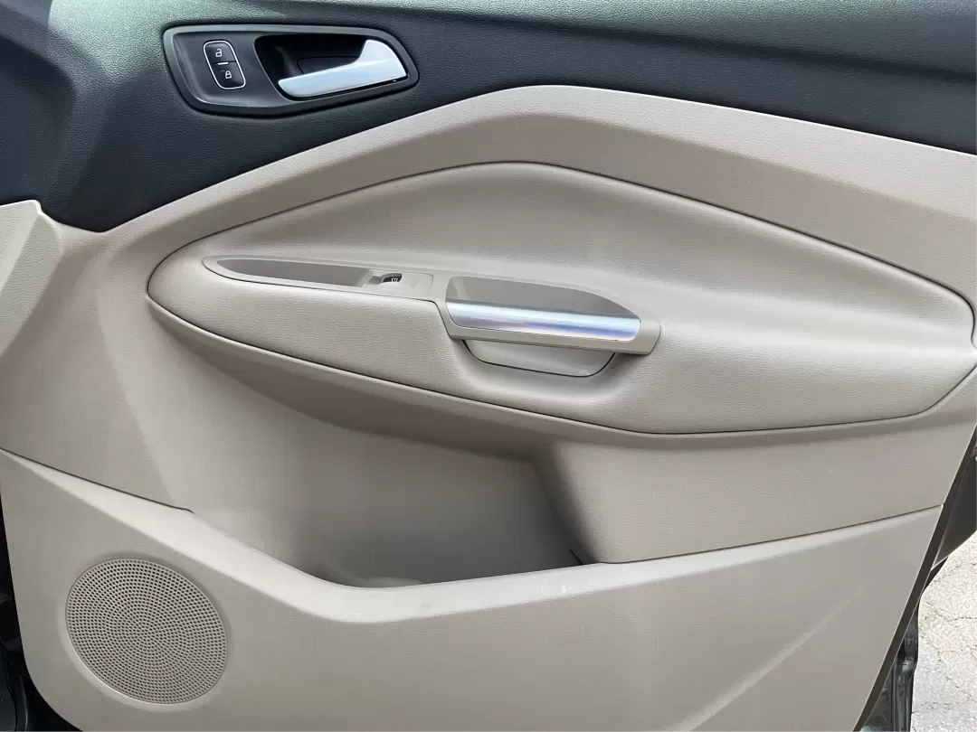 2017 Ford Escape SE (1FMCU9GD7HU) with an Other engine, located at 4508 South Dixie Dr, Moraine, OH, 45439, (937) 908-9800, 39.689976, -84.218452 - **Adventure Awaits With This 2017 Ford Escape SE! Perfect for Your Next Journey!**<br /> <br /> Are you ready to elevate your weekend getaways or daily commutes? The 2017 Ford Escape SE is the ideal SUV for those who crave versatility without sacrificing style. With a spacious interior, advanced saf - Photo#20