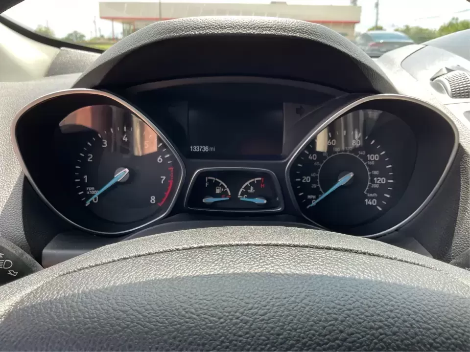 2017 Ford Escape SE (1FMCU9GD7HU) with an 1.5L L4 DOHC 16V engine, 6A transmission, located at 4508 South Dixie Dr, Moraine, OH, 45439, (937) 908-9800, 39.689976, -84.218452 - **Adventure Awaits With This 2017 Ford Escape SE! Perfect for Your Next Journey!**<br /> <br /> Are you ready to elevate your weekend getaways or daily commutes? The 2017 Ford Escape SE is the ideal SUV for those who crave versatility without sacrificing style. With a spacious interior, advanced saf - Photo#15