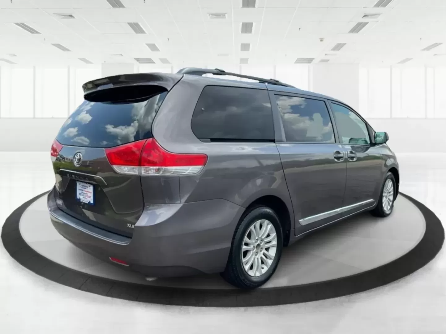 2012 Toyota Sienna XLE V6 8 Passenger (5TDYK3DC7CS) with an 3.5L V-6 DOHC engine, located at 1184 Kauffman Ave, Fairborn, OH, 45324, (937) 908-9800, 39.807072, -84.030914 - **Unleash Your Family Adventures with the 2012 Toyota Sienna XLE V6!** <br /> <br /> Are you ready to elevate your family's travel experiences? The 2012 Toyota Sienna XLE V6 8 Passenger is the perfect blend of comfort, space, and reliability, designed for families who love to explore. Whether you're - Photo#2