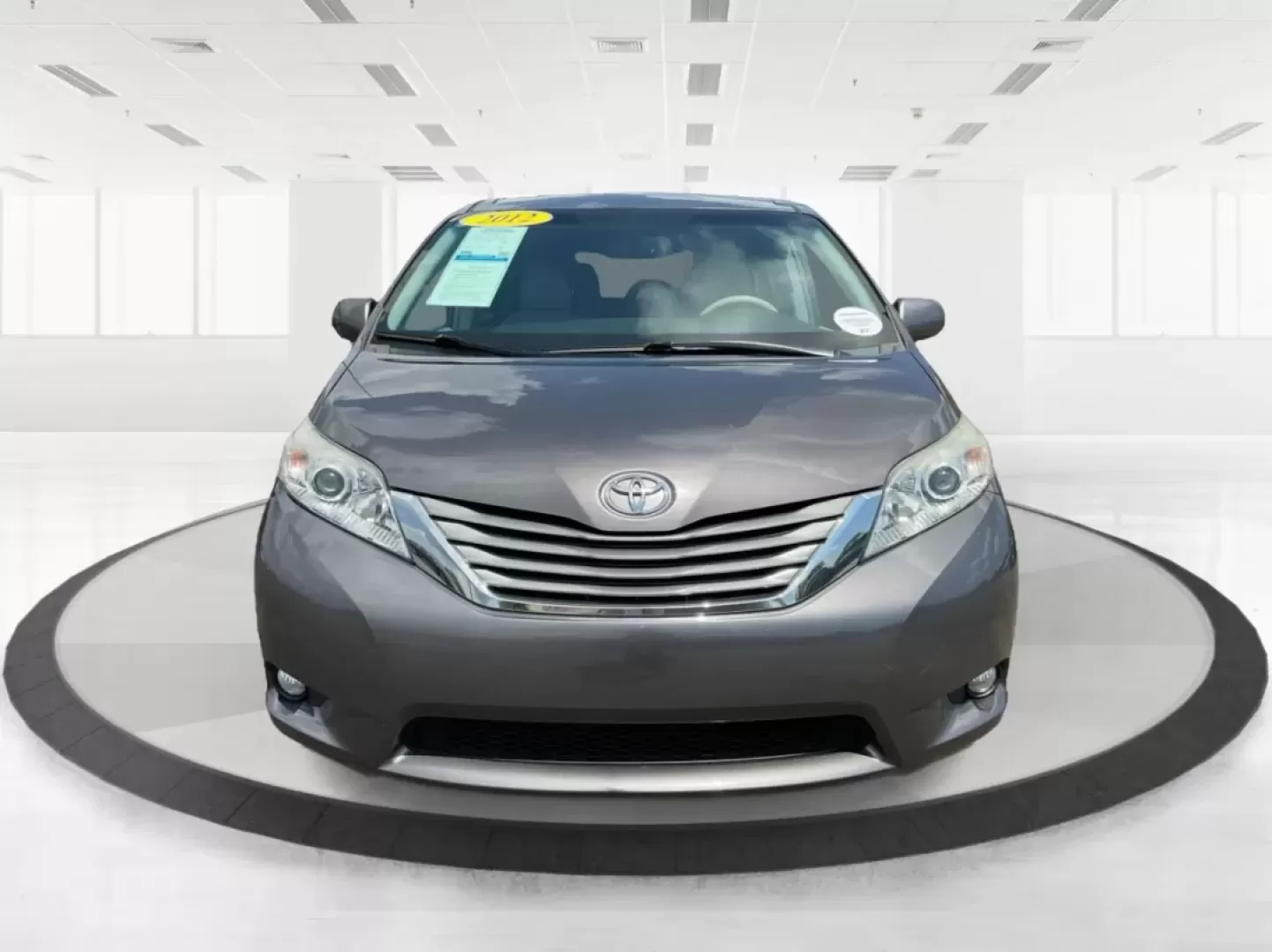 2012 Toyota Sienna XLE V6 8 Passenger (5TDYK3DC7CS) with an 3.5L V-6 DOHC engine, located at 1184 Kauffman Ave, Fairborn, OH, 45324, (937) 908-9800, 39.807072, -84.030914 - **Unleash Your Family Adventures with the 2012 Toyota Sienna XLE V6!** <br /> <br /> Are you ready to elevate your family's travel experiences? The 2012 Toyota Sienna XLE V6 8 Passenger is the perfect blend of comfort, space, and reliability, designed for families who love to explore. Whether you're - Photo#7