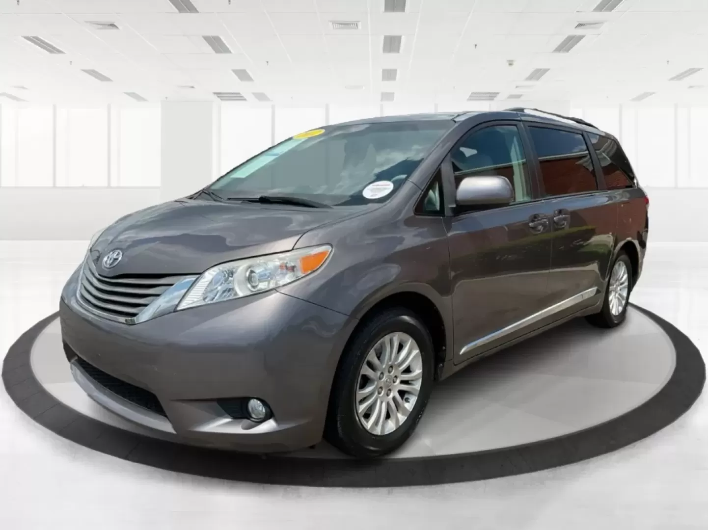 2012 Toyota Sienna XLE V6 8 Passenger (5TDYK3DC7CS) with an 3.5L V-6 DOHC engine, located at 1184 Kauffman Ave, Fairborn, OH, 45324, (937) 908-9800, 39.807072, -84.030914 - **Unleash Your Family Adventures with the 2012 Toyota Sienna XLE V6!** <br /> <br /> Are you ready to elevate your family's travel experiences? The 2012 Toyota Sienna XLE V6 8 Passenger is the perfect blend of comfort, space, and reliability, designed for families who love to explore. Whether you're - Photo#8