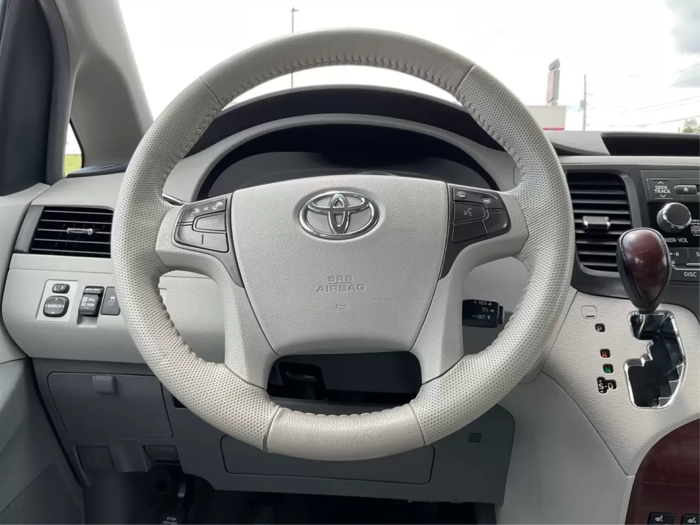 2012 Toyota Sienna XLE V6 8 Passenger (5TDYK3DC7CS) with an 3.5L V-6 DOHC engine, located at 1184 Kauffman Ave, Fairborn, OH, 45324, (937) 908-9800, 39.807072, -84.030914 - **Unleash Your Family Adventures with the 2012 Toyota Sienna XLE V6!** <br /> <br /> Are you ready to elevate your family's travel experiences? The 2012 Toyota Sienna XLE V6 8 Passenger is the perfect blend of comfort, space, and reliability, designed for families who love to explore. Whether you're - Photo#16