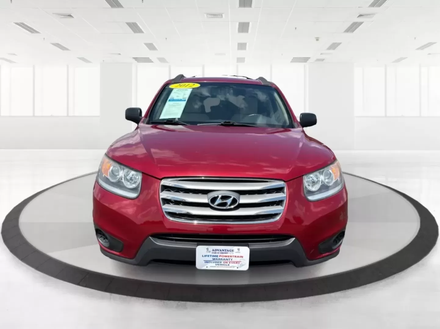 2012 Hyundai Santa Fe GLS (5XYZGDAB0CG) with an 2.4L I-4 DOHC engine, located at 4508 South Dixie Dr, Moraine, OH, 45439, (937) 908-9800, 39.689976, -84.218452 - Embark on your next adventure with the perfect blend of style, comfort, and reliability - the 2012 Hyundai Santa Fe GLS. This versatile SUV is ideal for families, commuters, and weekend warriors alike. Whether you're navigating the bustling streets of Moraine, OH, or exploring nearby attractions lik - Photo#7
