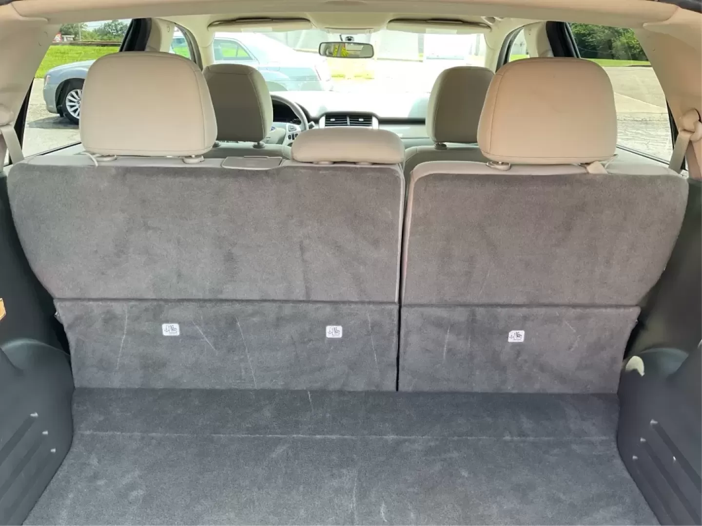 2013 Ford Edge SEL (2FMDK3JC0DB) with an Other engine, located at 1184 Kauffman Ave, Fairborn, OH, 45324, (937) 908-9800, 39.807072, -84.030914 - **Explore New Horizons with the 2013 Ford Edge SEL Your Adventure Awaits!**<br /> <br /> Are you ready to elevate your daily commute or embark on weekend adventures with friends and family? The 2013 Ford Edge SEL is the versatile SUV that perfectly balances style, comfort, and capability, making it - Photo#12